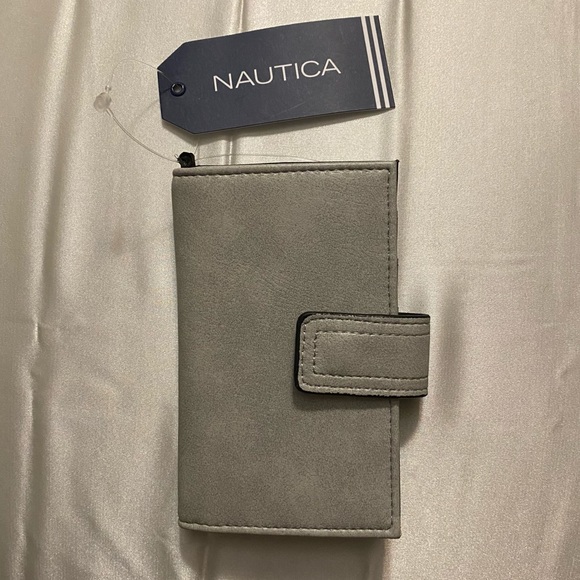 Nautica Card Wallet - Picture 1 of 5